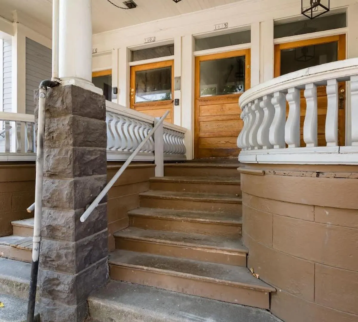Stay Portland - The Calin Suite - Posh Local Boutiques & Eateries