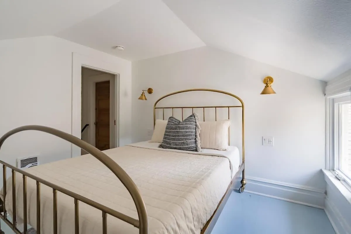 Stay Portland - The Calin Suite - Posh Local Boutiques & Eateries Διαμέρισμα
