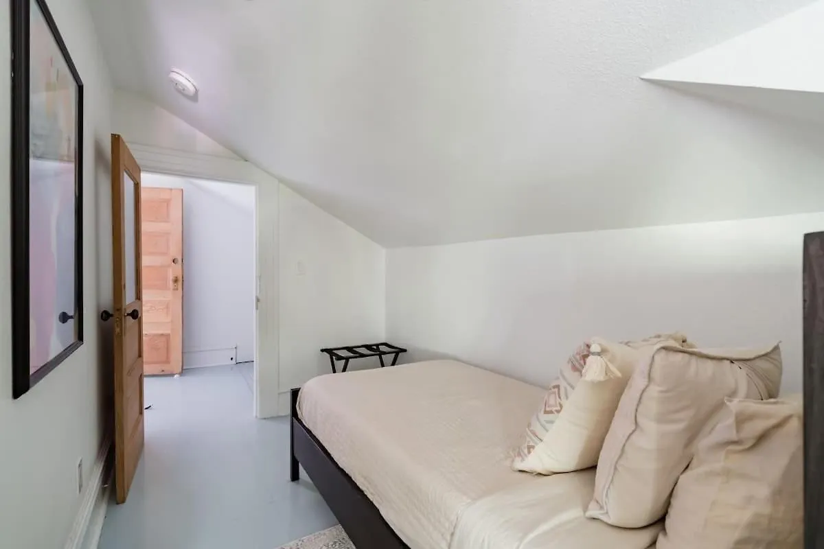Διαμέρισμα Stay Portland - The Calin Suite - Posh Local Boutiques & Eateries
